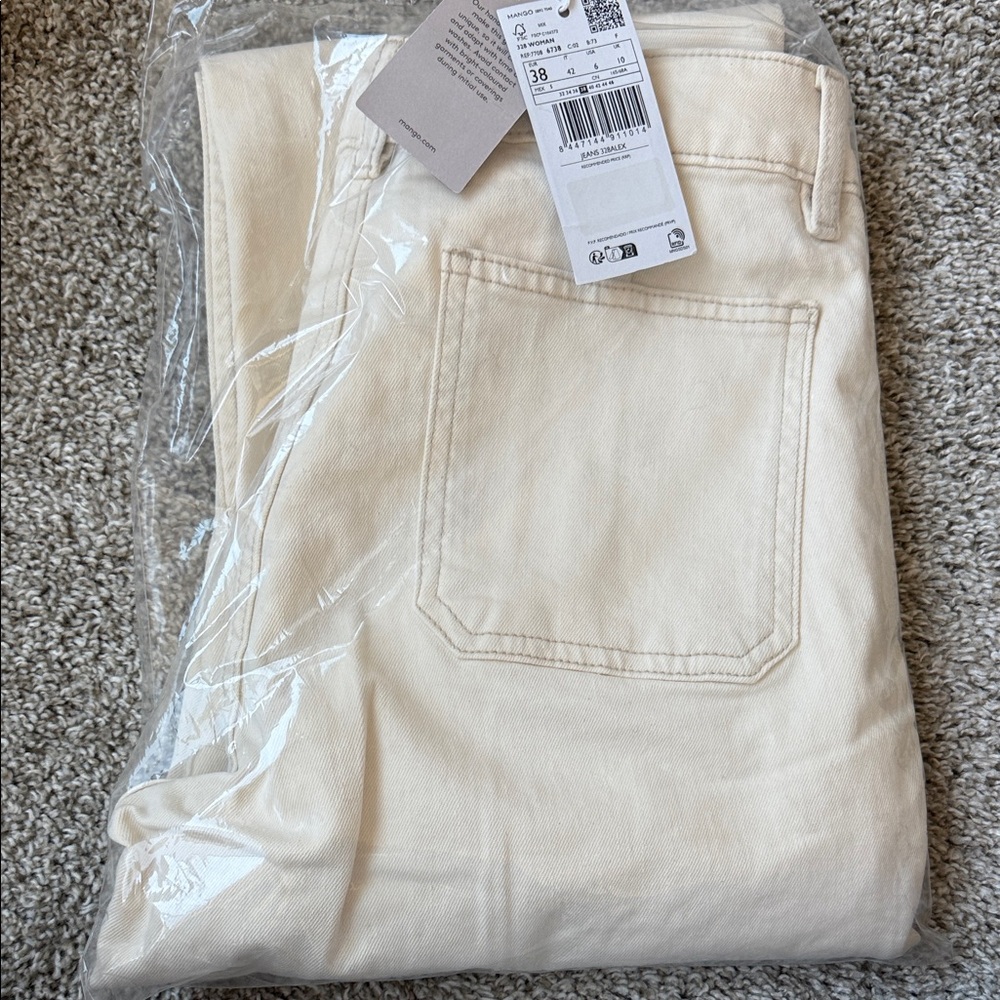 Mango Off-White Flared Cropped Jeans With pockets - Picture 5 of 6